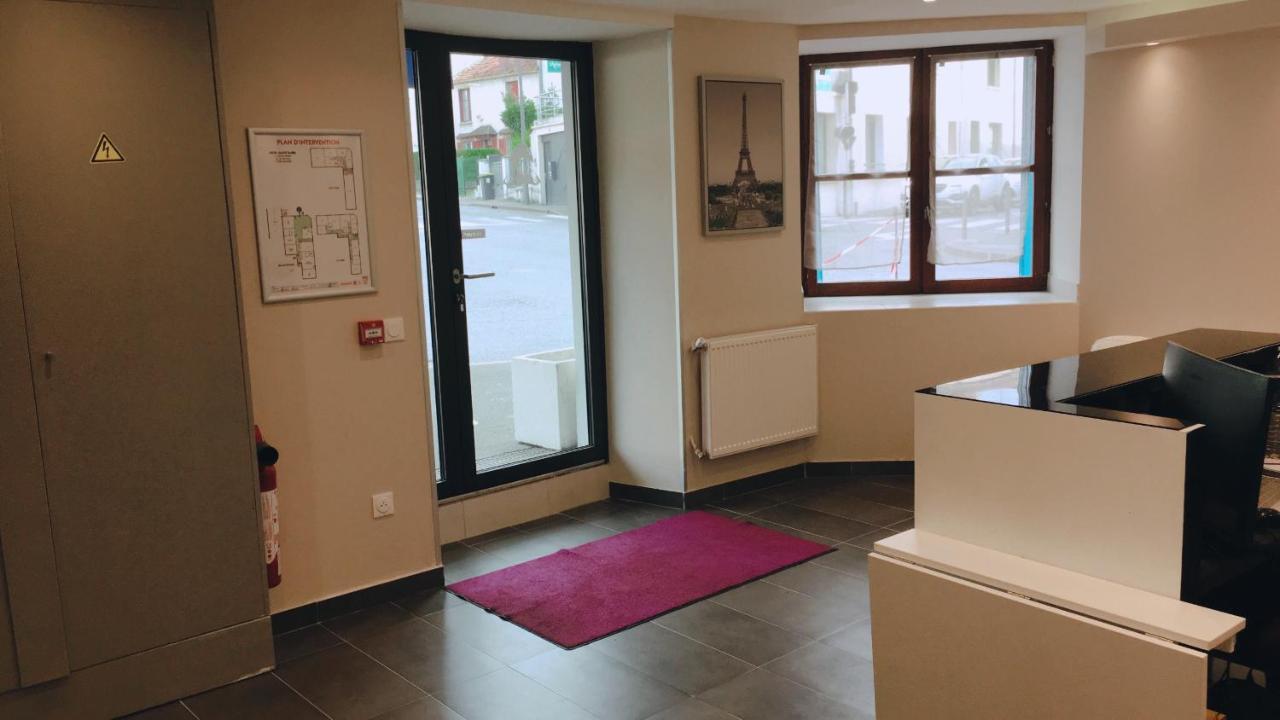 Hotel Sainte-Barbe Guignes-Rabutin Eksteriør billede